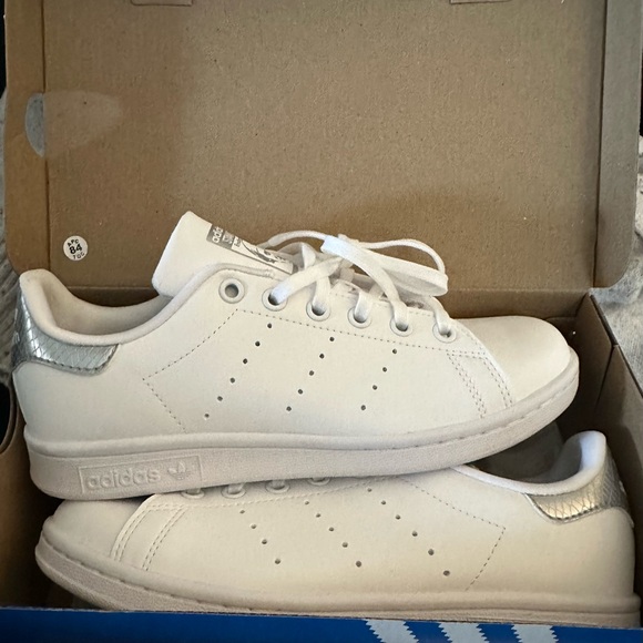 adidas Shoes - White/Silver Snake Stan Smith Adidas Sneakers. Women Size 6/Big Kids Size 5